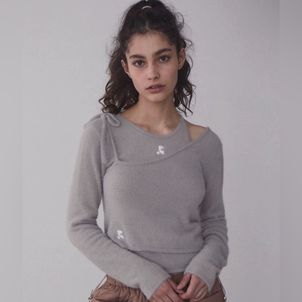 Courreges style gray hairy two pieces long sleeves asymmetrical cropped blouse